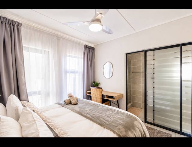 2 BEDROOM APARTMENT TO LET IN BALLITO CENTRAL